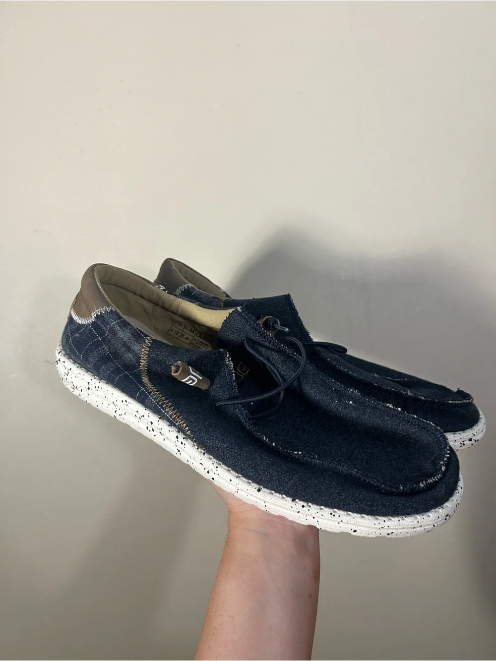 Men’s Hey Dude Wally Tartan Plaid Blue Slip On Shoes Size 11